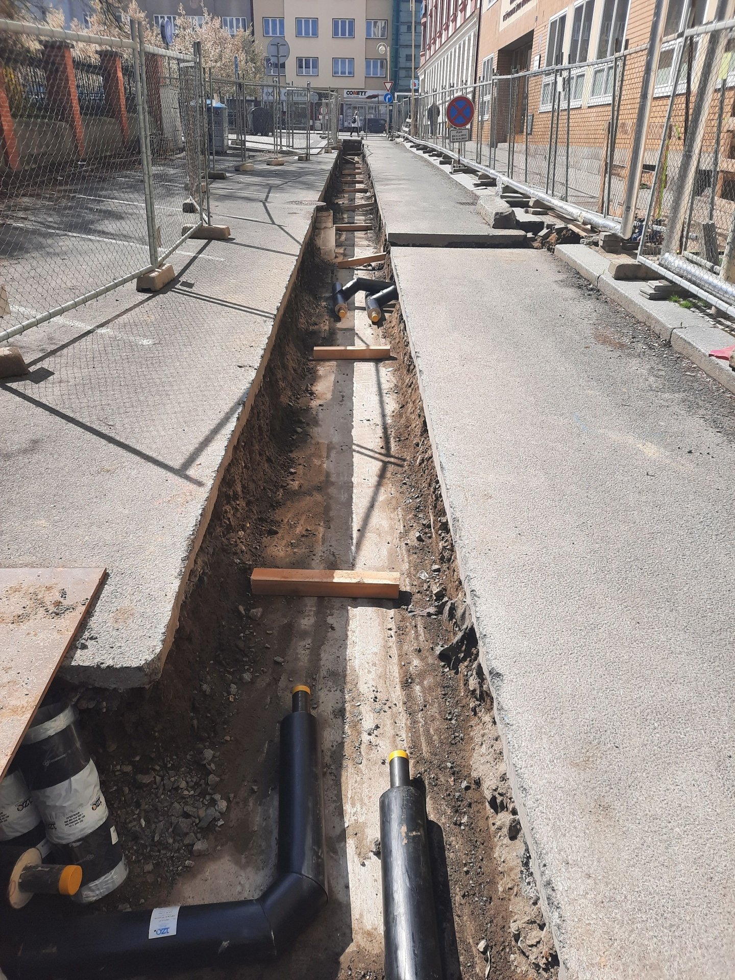 Konverze parních rozvodů v ulici Jiráskova